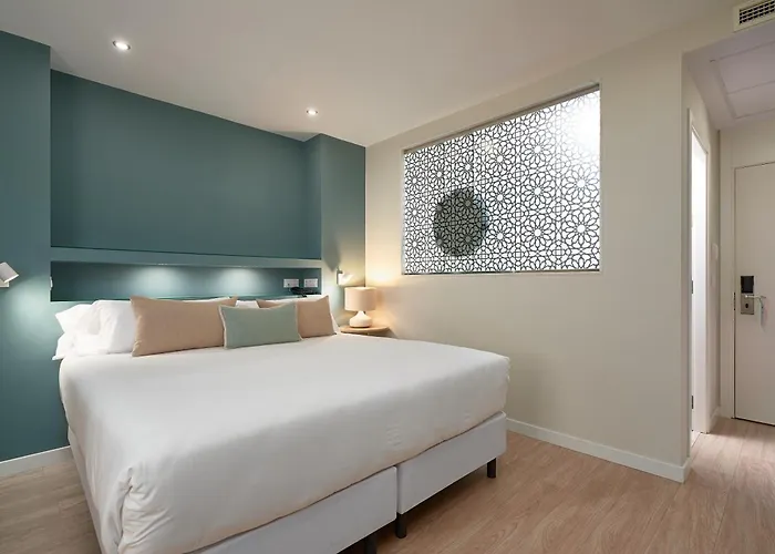 Hotel Pasarela Seville